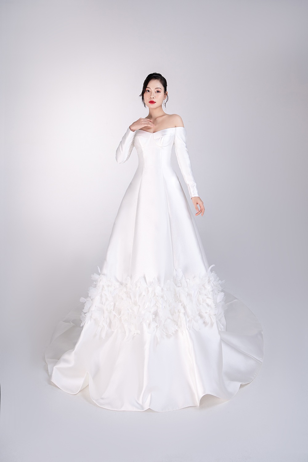 Váy cưới Limited