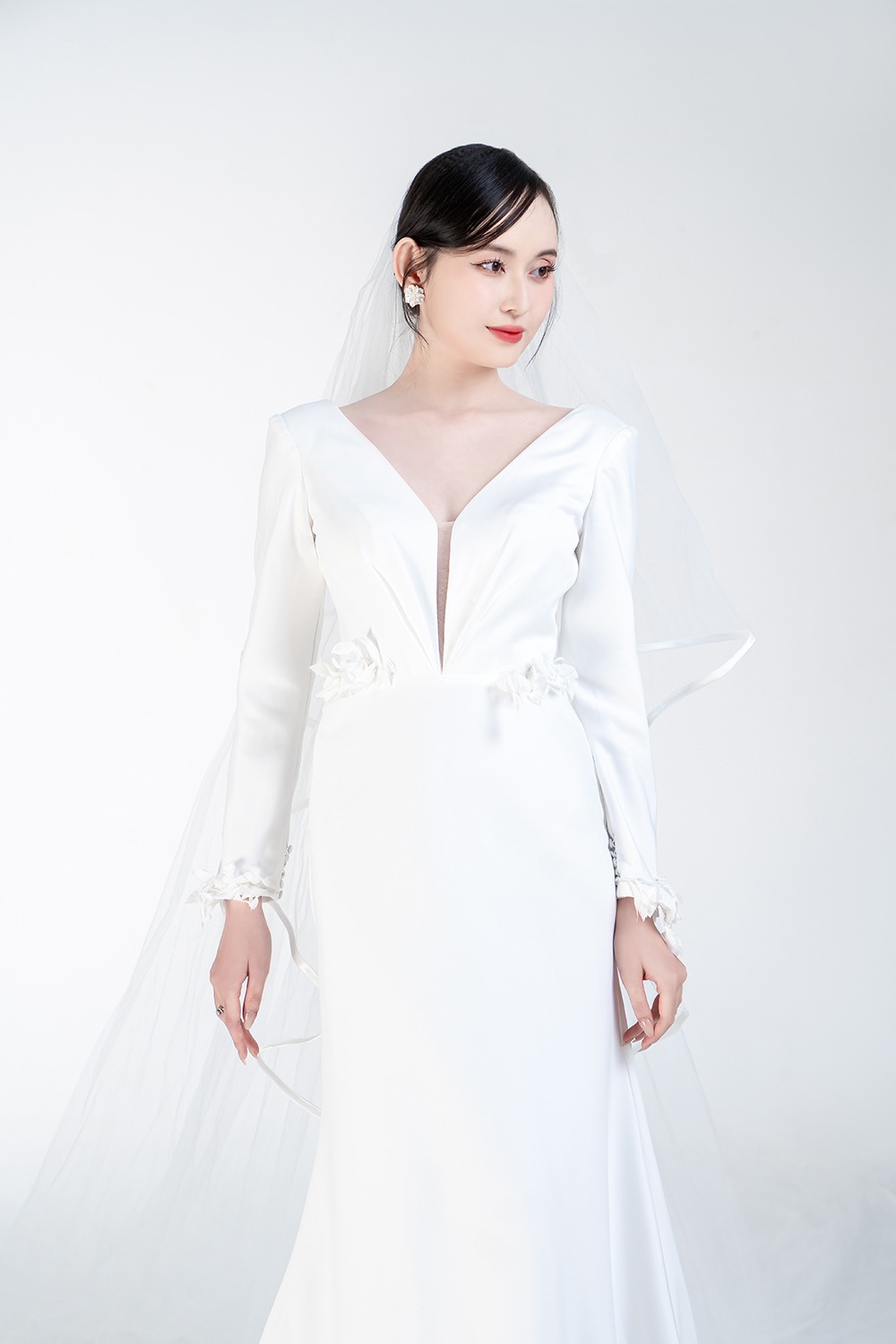 Váy cưới Standard — góc 2